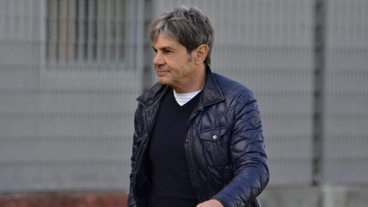 Clamoroso ad Angri, esonerato mister Nello Di Costanzo Campania Salerno