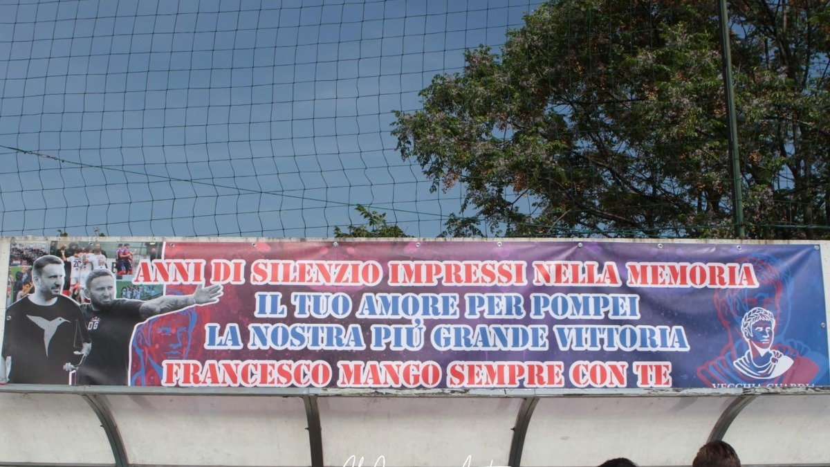 Mango Fc FRANCESCO MANGO - POMPEI, è amore eterno. I tifosi caricano la squadra ...